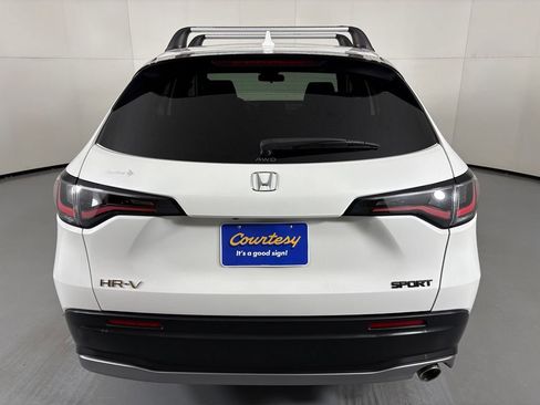 Used 2025 Honda HR-V Sport image 7
