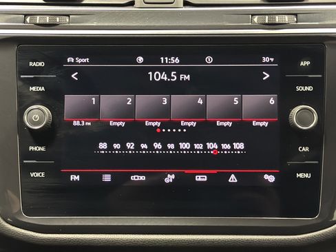 Used 2022 Volkswagen Tiguan SE R-Line AWD/4WD image 15