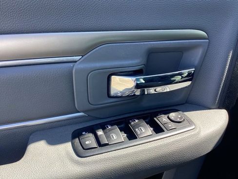 Used 2018 RAM 1500 Big Horn AWD/4WD image 25