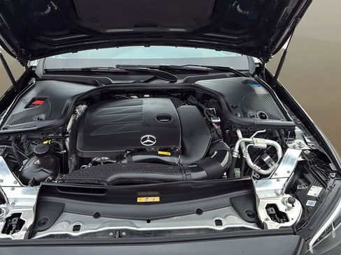 Used 2023 Mercedes-Benz E 350 4MATIC Sedan image 11