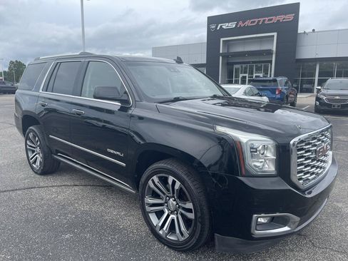 Used 2019 GMC Yukon Denali w/ Denali Ultimate Package AWD/4WD image 2