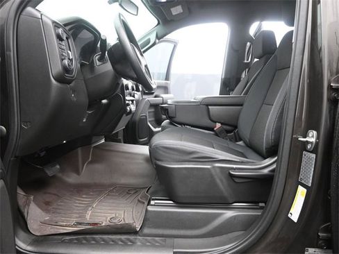 Used 2020 Chevrolet Silverado 2500 Custom w/ Custom Value Package image 10