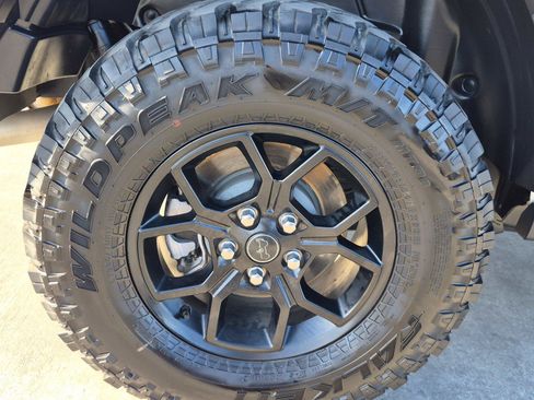 Certified 2025 Jeep Wrangler Unlimited Sport AWD/4WD image 14