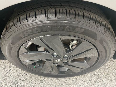 Used 2021 Hyundai Elantra SEL image 23