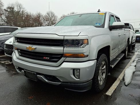Used 2018 Chevrolet Silverado 1500 LT w/ All Star Edition image 3