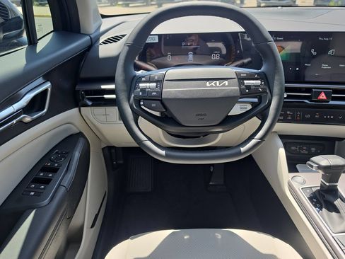 New 2026 Kia Sportage EX FWD image 14