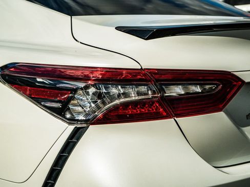 Used 2022 Toyota Camry XSE w/ Navigation Package AWD/4WD image 8