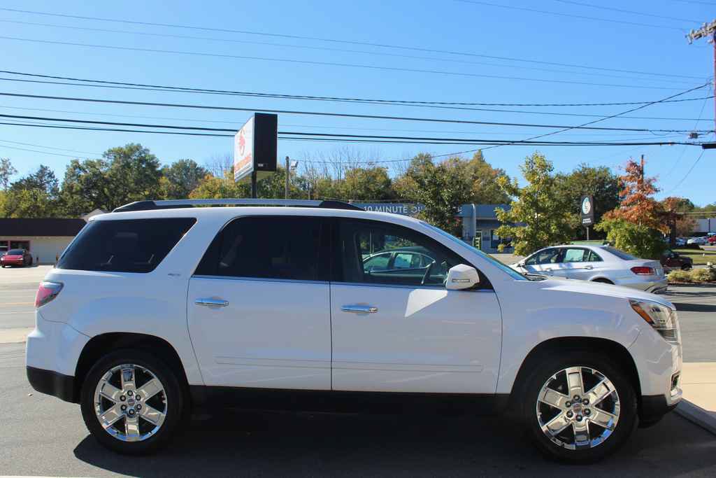 Used 2017 GMC Acadia Limited SLT AWD/4WD image 4