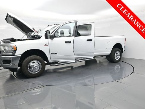 Used 2024 RAM 3500 Big Horn image 45