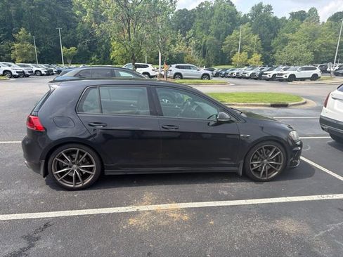 Used 2017 Volkswagen Golf R 4-Door AWD/4WD image 11