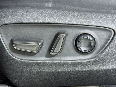 Used 2023 Toyota RAV4 Limited AWD/4WD image 15