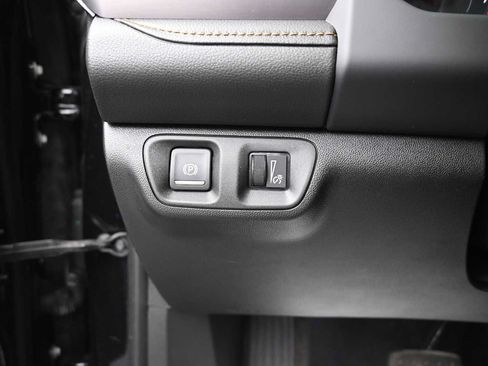 Used 2023 GMC Acadia AT4 AWD/4WD image 10
