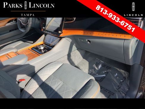 Used 2023 Jeep Grand Wagoneer L Series III AWD/4WD image 10