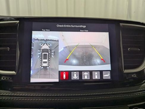 New 2026 Chrysler Pacifica Select image 60