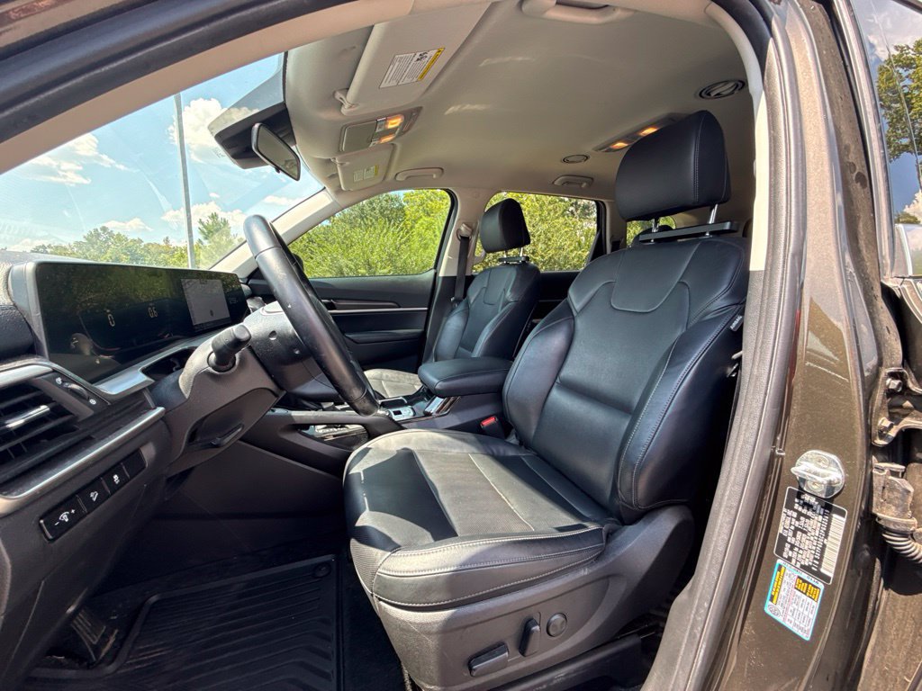 Used 2023 Kia Telluride S AWD/4WD image 10