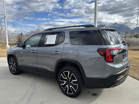 Used 2021 GMC Acadia SLE w/ Driver Convenience Package image 3