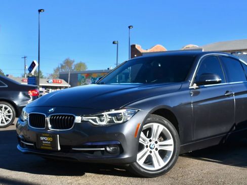 Used 2018 BMW 330i xDrive Sedan image 1