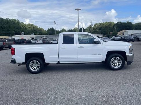 Used 2018 Chevrolet Silverado 1500 LT w/ All Star Edition RWD image 2