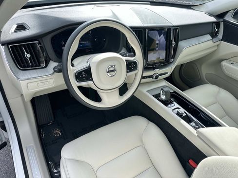 Certified 2025 Volvo XC60 T8 Plus w/ Protection Package Premier image 9