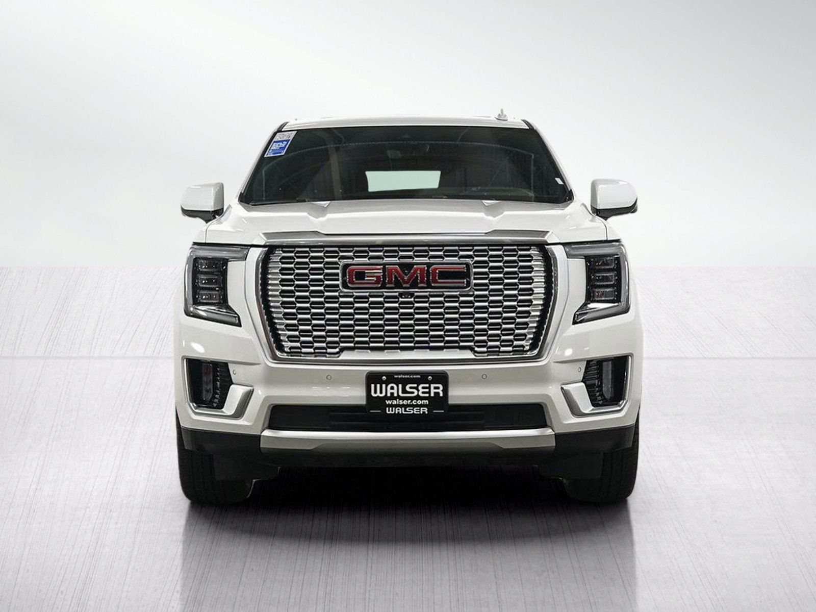 Used 2024 GMC Yukon Denali w/ Denali Reserve Package AWD/4WD image 8