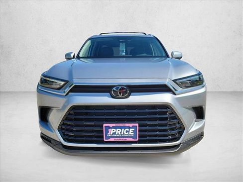 Used 2026 Toyota Grand Highlander AWD image 2