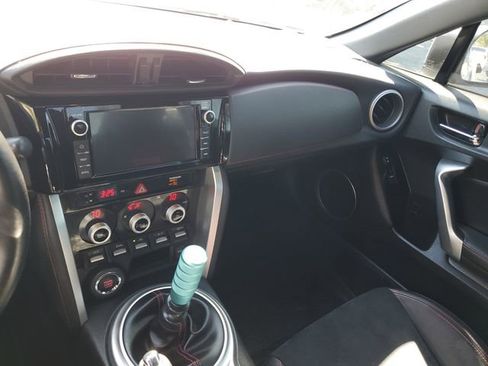 Used 2020 Subaru BRZ Limited w/ Performance Package image 20