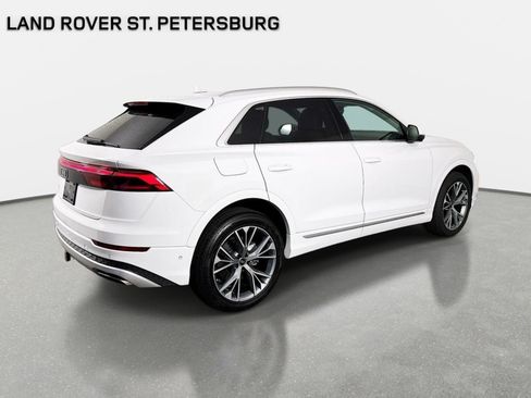 Used 2025 Audi Q8 Premium Plus AWD/4WD image 6
