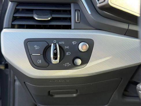 Used 2017 Audi A4 2.0T Prestige w/ Prestige Package image 29