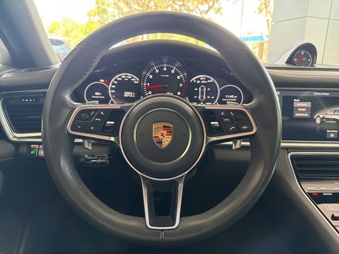 Used 2018 Porsche Panamera 4 AWD/4WD image 18
