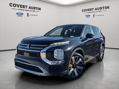 Used 2025 Mitsubishi Outlander SE