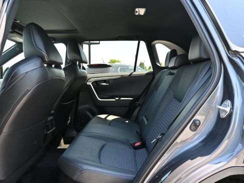 Used 2021 Toyota RAV4 XSE AWD/4WD image 16