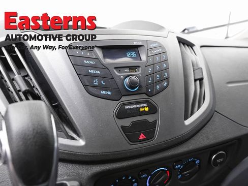 Used 2019 Ford Transit 250 130 Low Roof RWD image 18