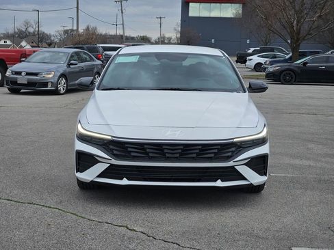 New 2026 Hyundai Elantra Sport FWD image 2
