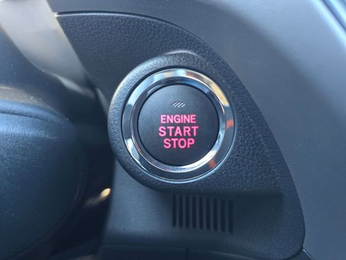 Used 2024 Subaru Crosstrek 2.5i Limited w/ Crosstrek Mirror Package image 31