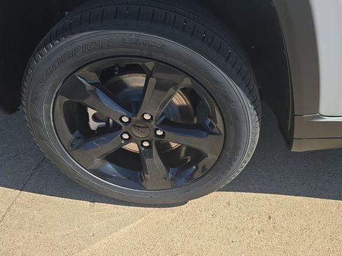 New 2026 Jeep Grand Cherokee L Limited image 41