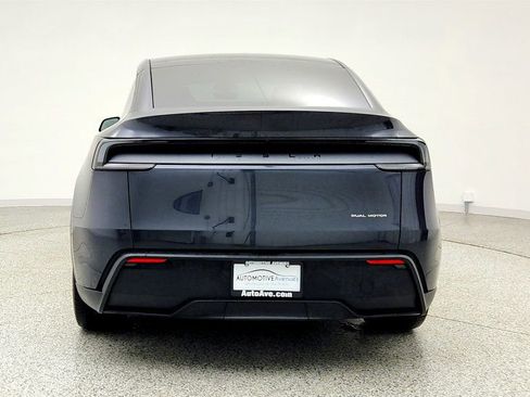 Used 2026 Tesla Model Y Long Range image 6