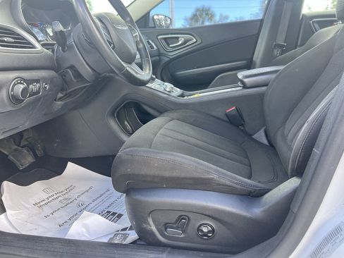 Used 2016 Chrysler 200 Limited w/ Anniversary Edition image 16