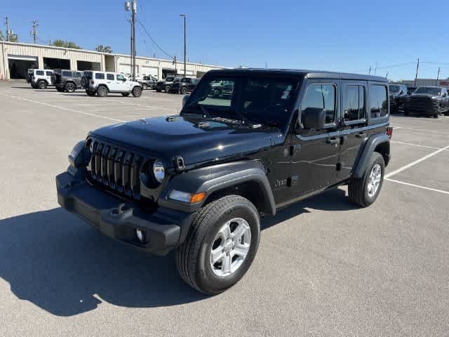 Used 2023 Jeep Wrangler Unlimited Sport AWD/4WD image 4