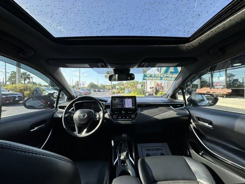 Used 2021 Toyota Corolla XSE image 27