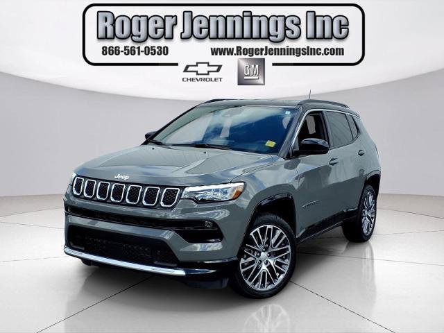 Used 2023 Jeep Compass Limited w/ Elite Group AWD/4WD image 1