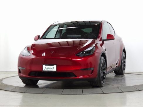 Used 2024 Tesla Model Y Long Range image 4