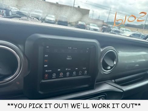 Used 2021 Jeep Wrangler Unlimited Sahara AWD/4WD image 18