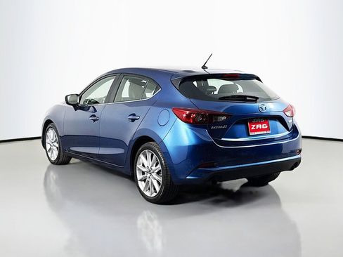 Used 2017 MAZDA MAZDA3 Touring FWD image 3