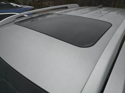 Used 2023 Hyundai Venue SEL w/ Cargo Package image 5