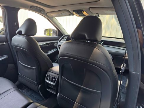 Used 2023 INFINITI QX50 Luxe FWD image 39