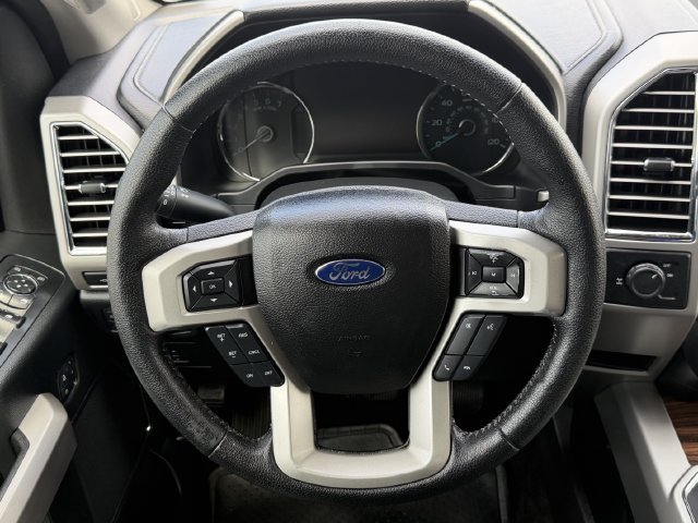 Used 2015 Ford F150 Lariat w/ Equipment Group 502A Luxury RWD image 13
