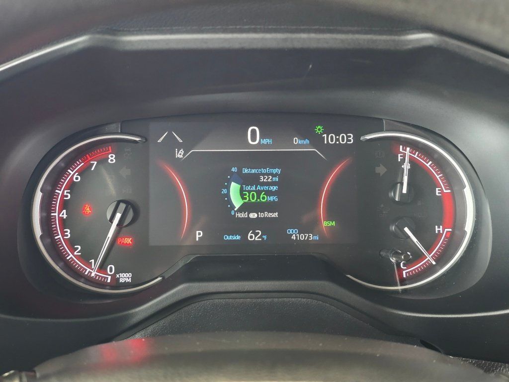 Used 2025 Toyota RAV4 XLE AWD/4WD image 23
