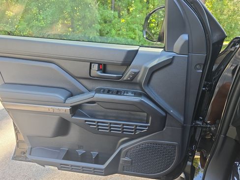 Used 2025 Toyota 4Runner TRD Off-Road Premium w/ Tow Technology Package AWD/4WD image 28