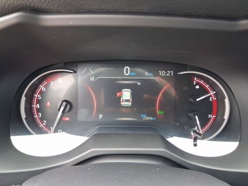 Used 2025 Toyota RAV4 XLE image 15