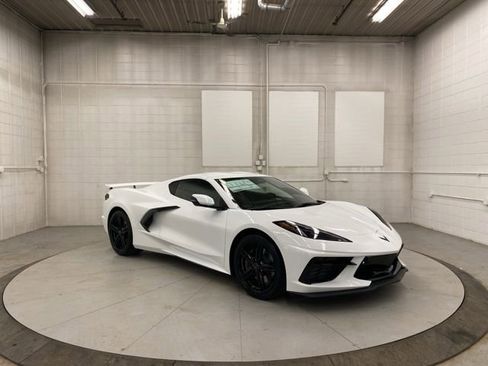 New 2026 Chevrolet Corvette Stingray Premium Cpe w/ Z51 Performance Package RWD image 32